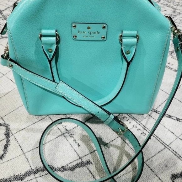 Kate Spade Smooth Leather Crossbody - Picture 3 of 7